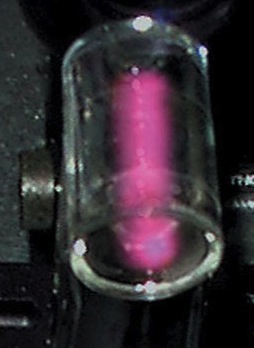 fluorescence dans une cellule de rubidium